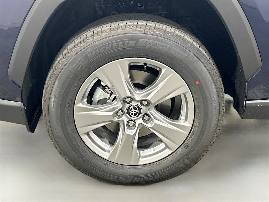 New 2025 Toyota RAV4 XLE image 8