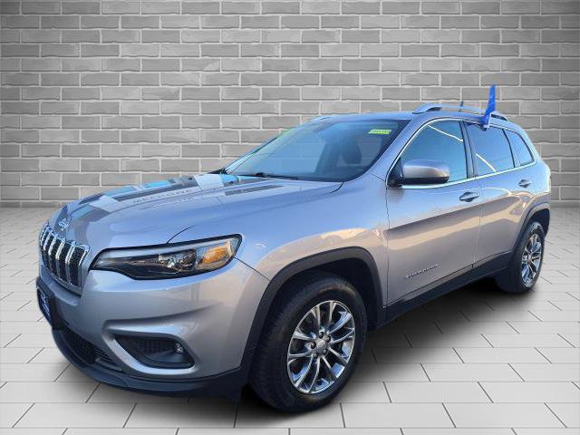 Used 2019 Jeep Cherokee Latitude Plus w/ Comfort/Convenience Group AWD/4WD image 2