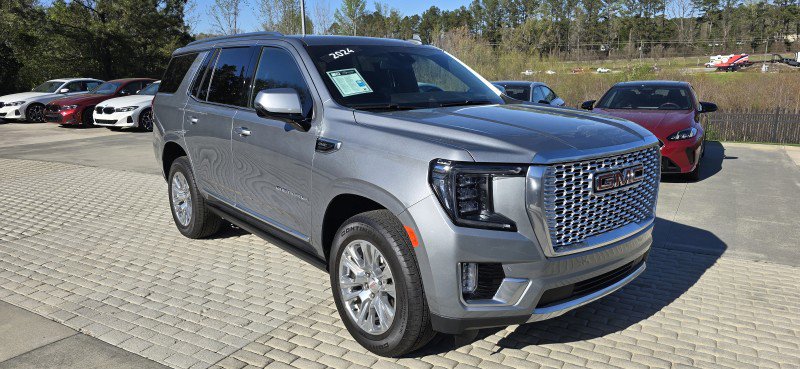 Used 2024 GMC Yukon Denali image 3