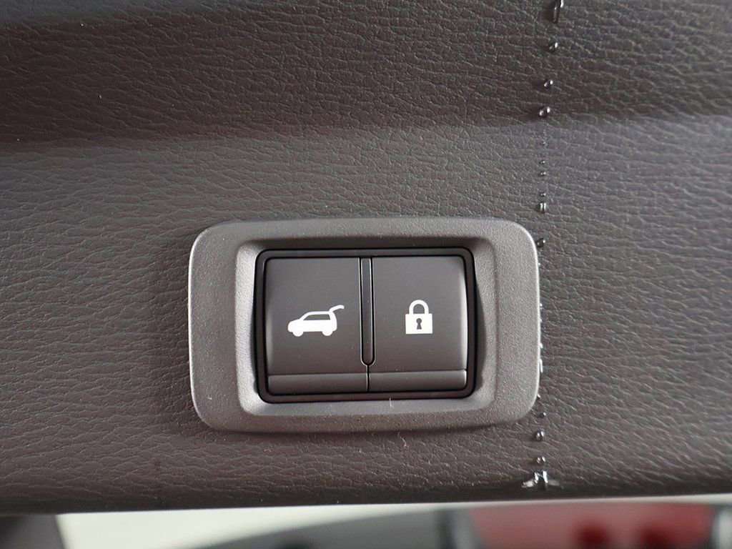 New 2025 Mitsubishi Outlander SEL image 25