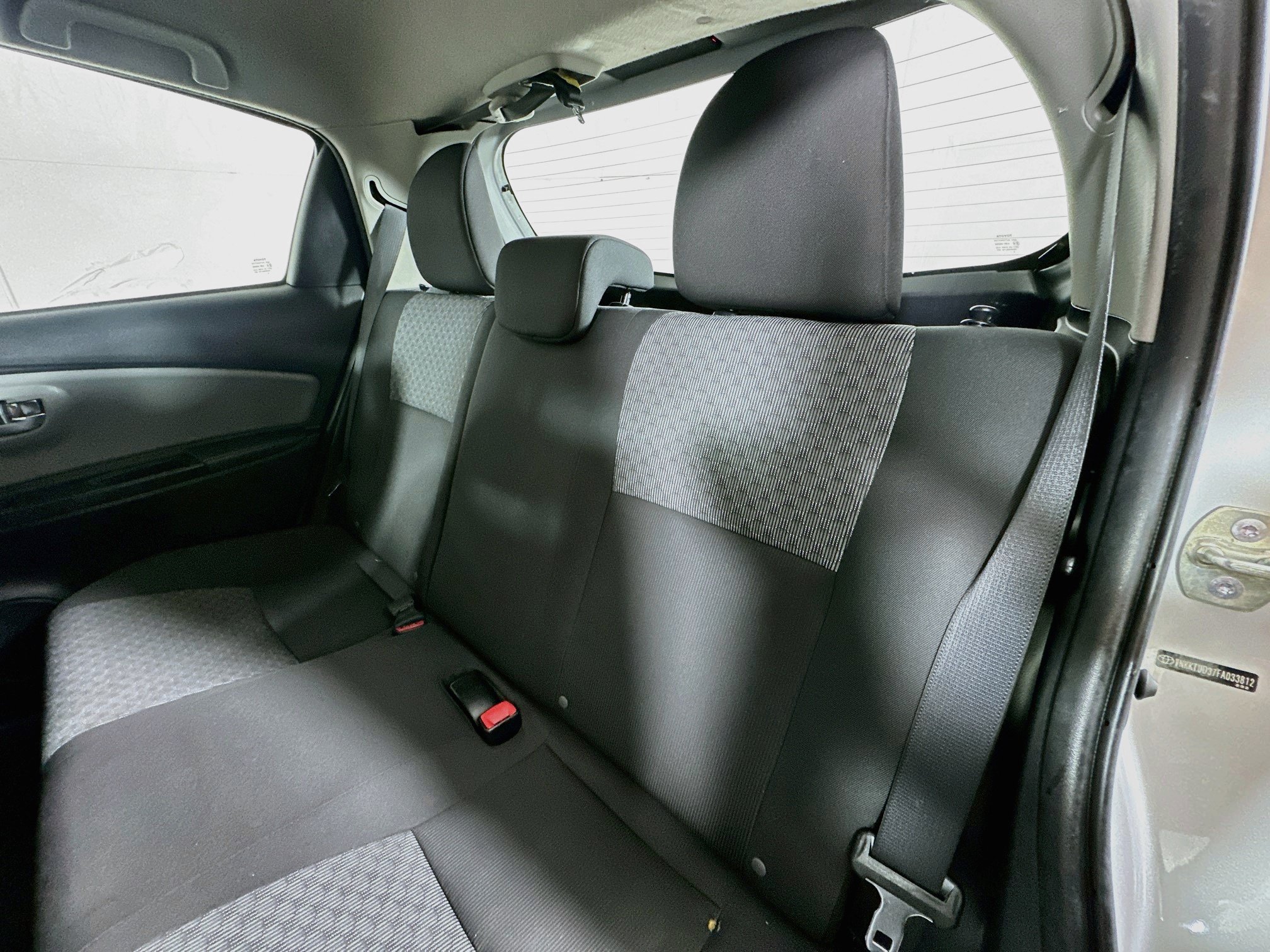 Used 2015 Toyota Yaris LE FWD image 21
