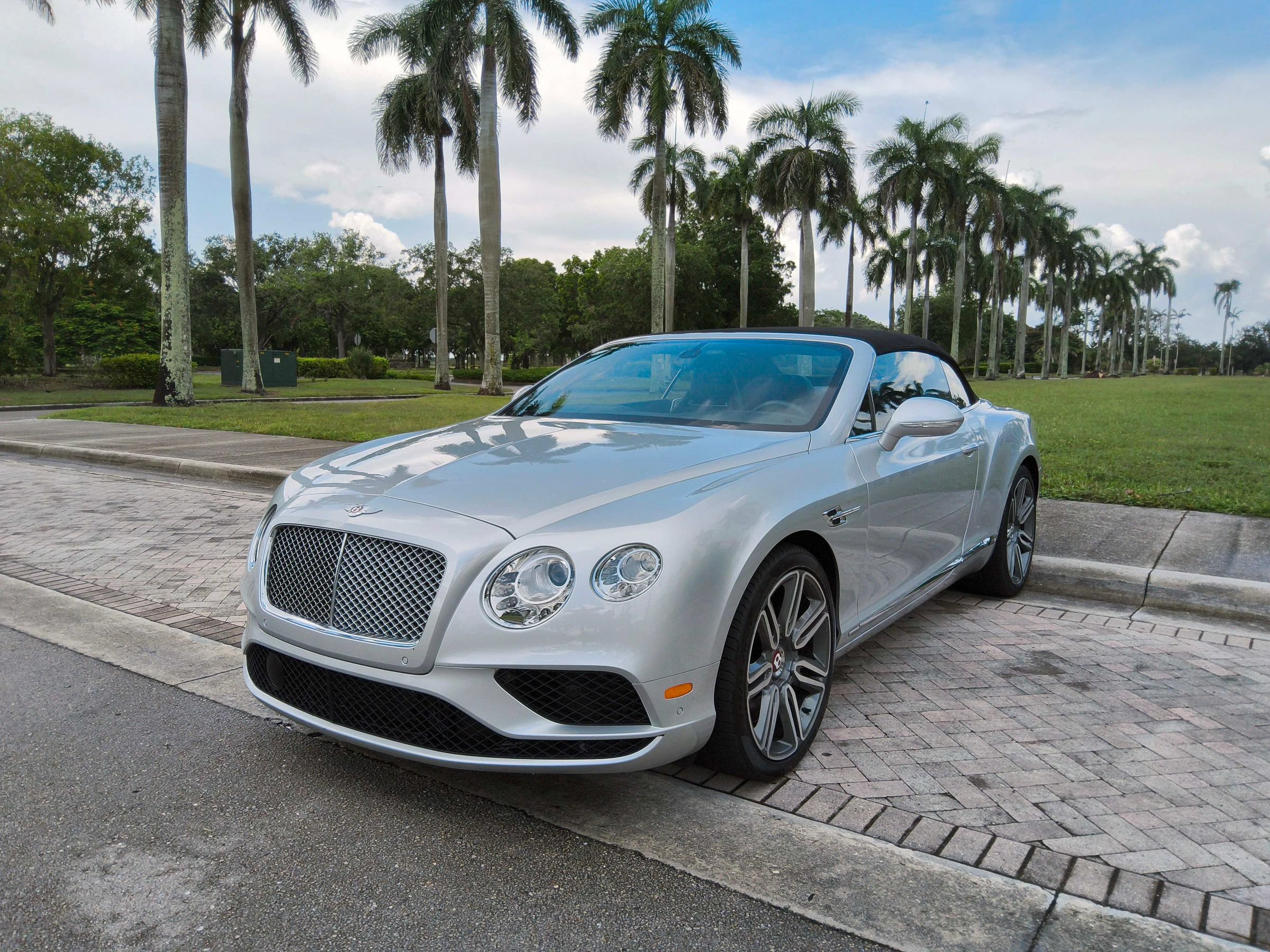 Used 2016 Bentley Continental GT AWD/4WD image 14
