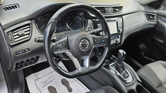 Used 2019 Nissan Rogue SV w/ Premium Package AWD/4WD image 13