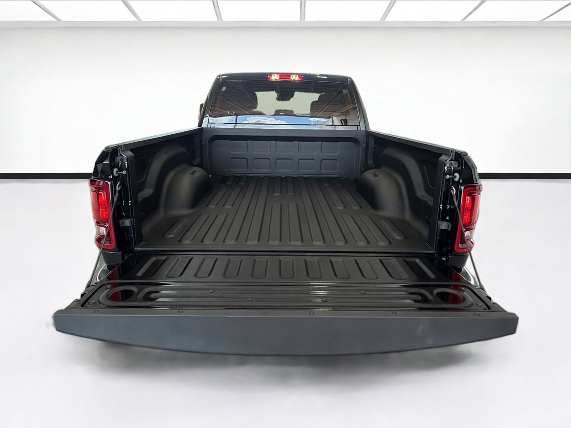 Used 2025 RAM 2500 Big Horn AWD/4WD image 20