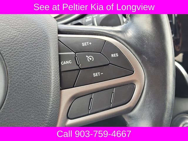 Used 2019 Jeep Cherokee Limited FWD image 27