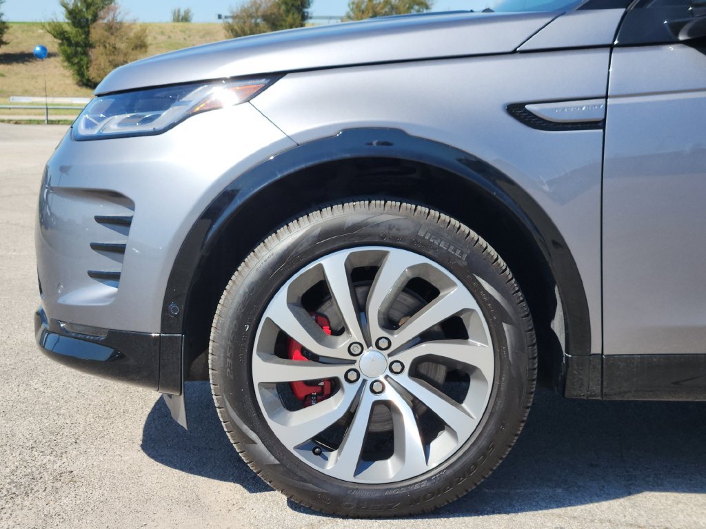 Used 2025 Land Rover Discovery Sport Dynamic SE AWD/4WD image 9