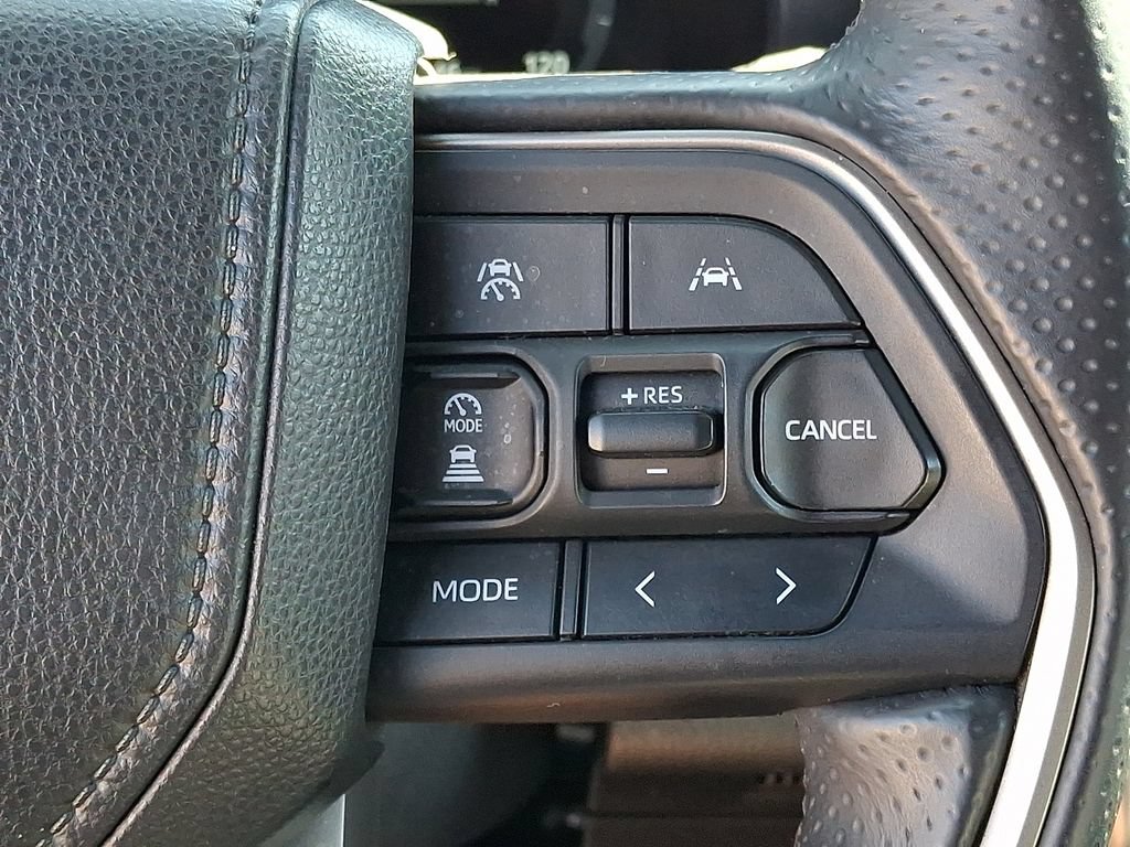 Used 2025 Toyota 4Runner TRD Off-Road AWD/4WD image 23