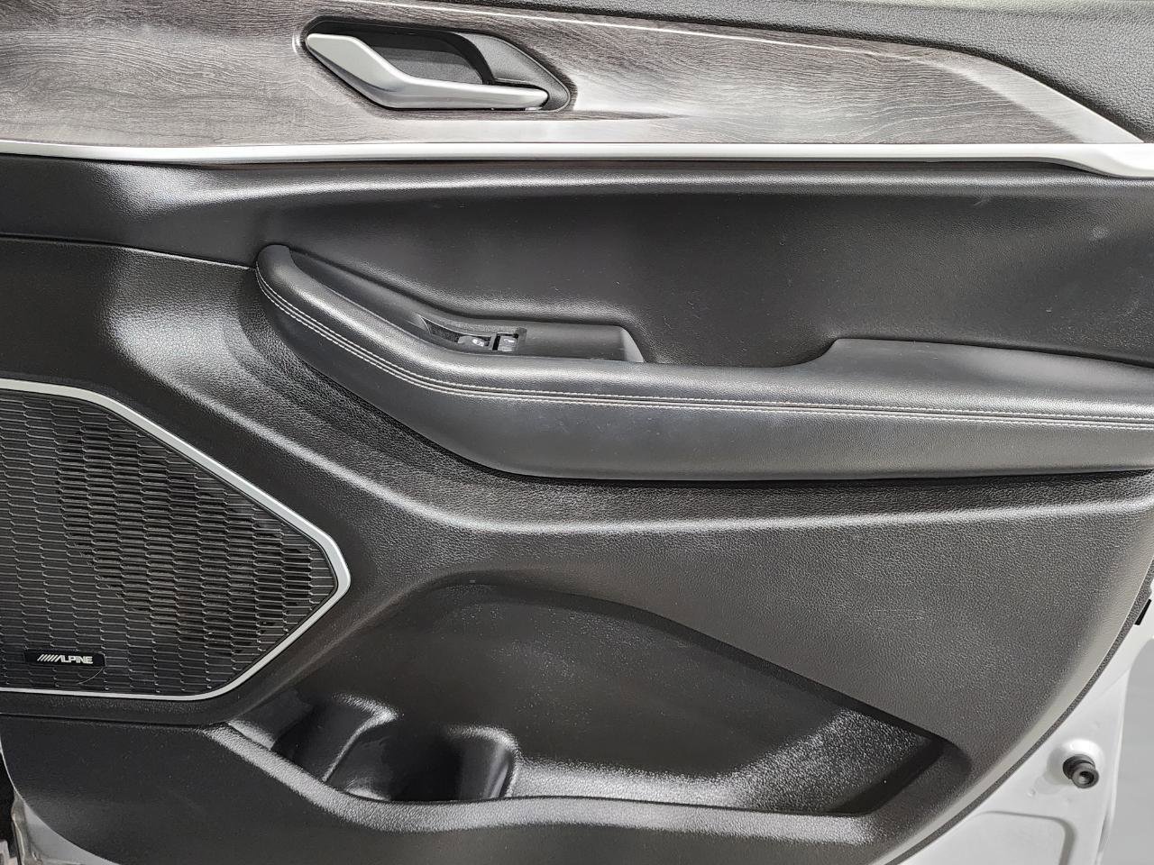 Used 2021 Jeep Grand Cherokee L Limited image 25