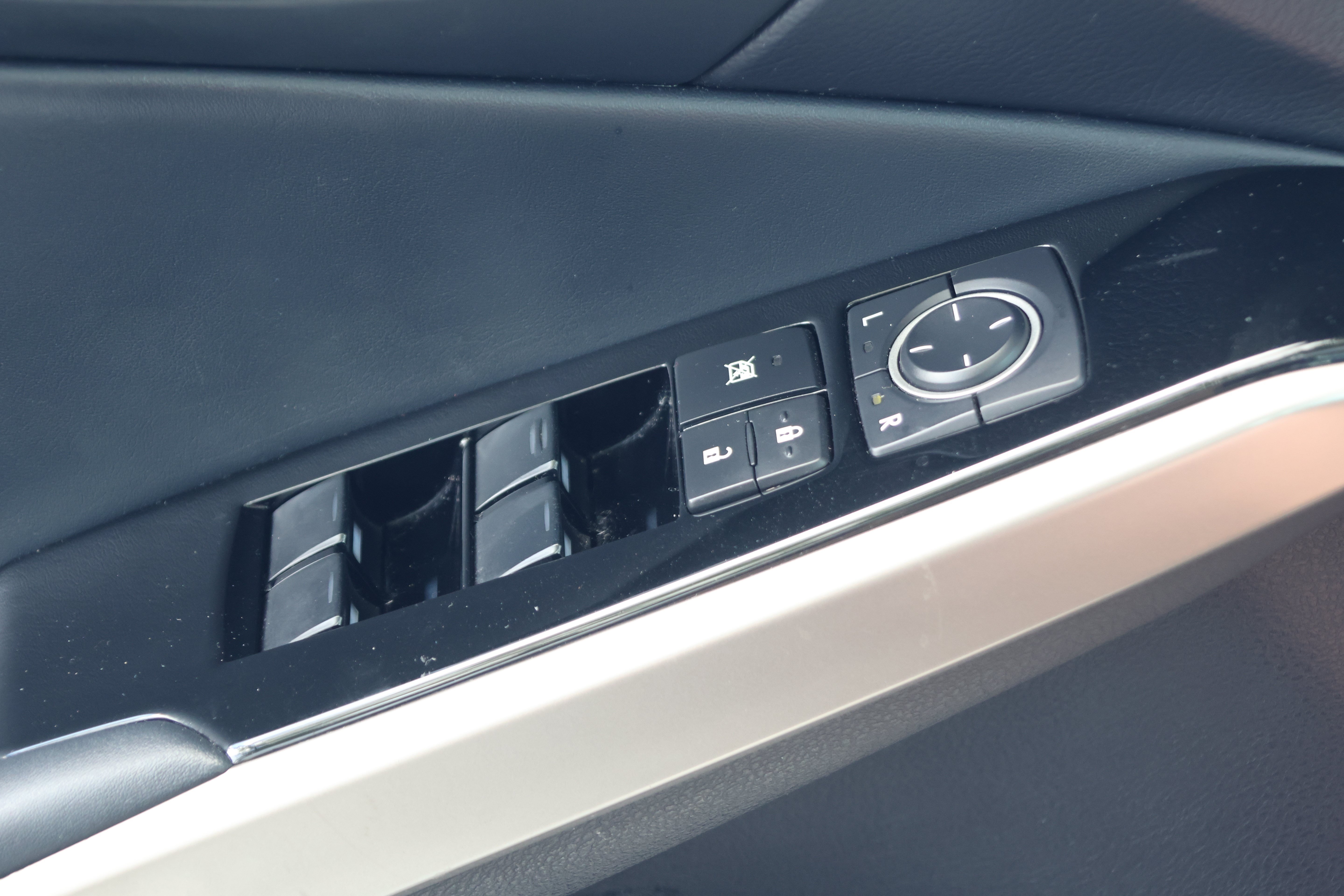 Used 2015 Lexus IS 250 RWD image 13