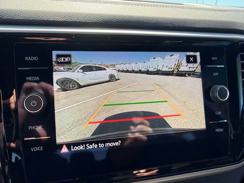 Used 2023 Volkswagen Atlas Cross Sport SEL Premium R-Line image 20