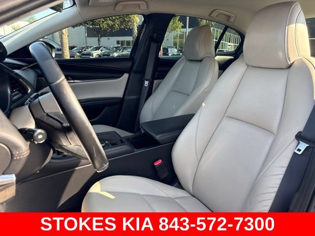 Used 2019 MAZDA MAZDA3 Sedan FWD image 11