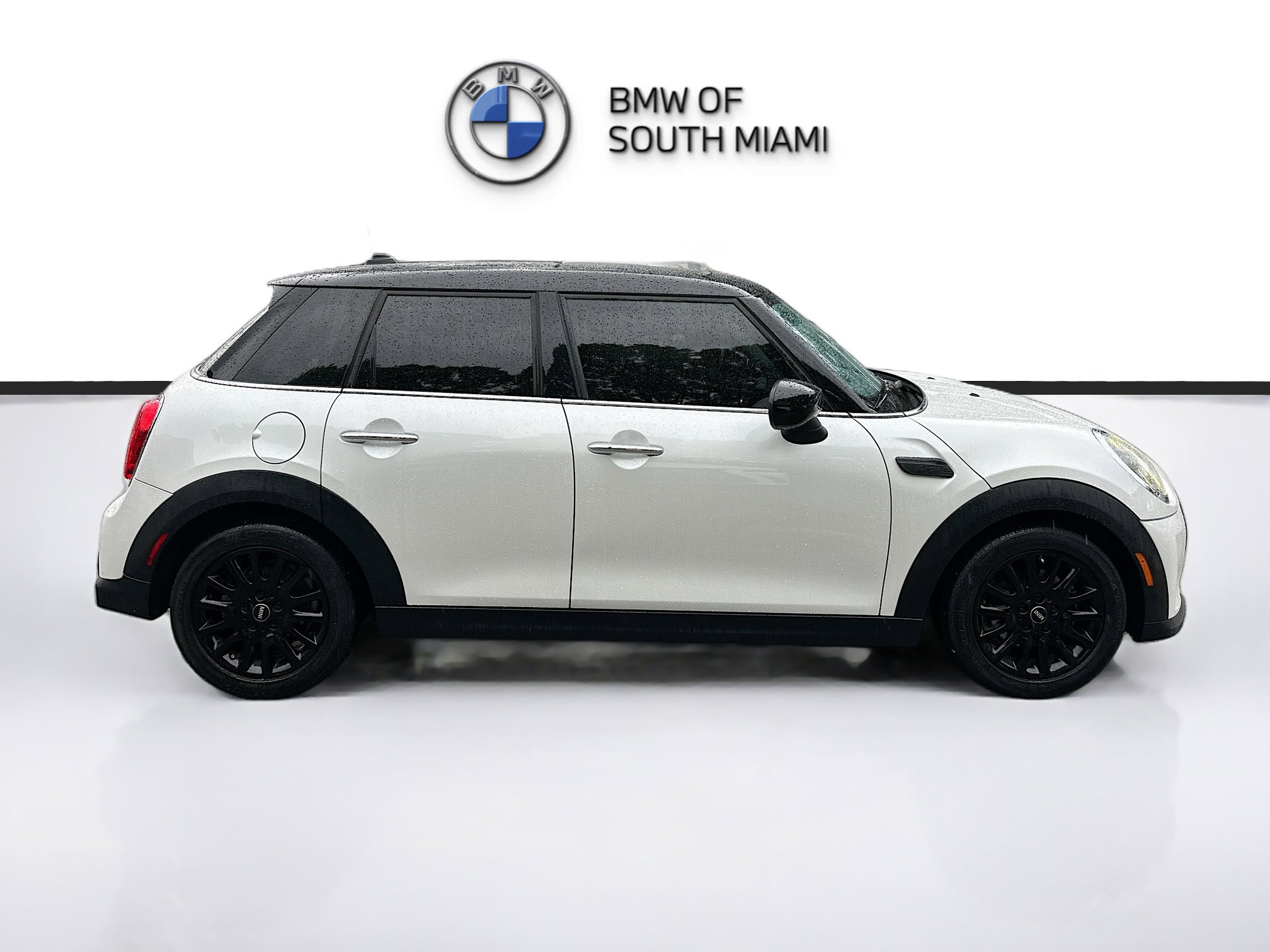 Used 2023 MINI Cooper 4-Door Hardtop FWD image 8
