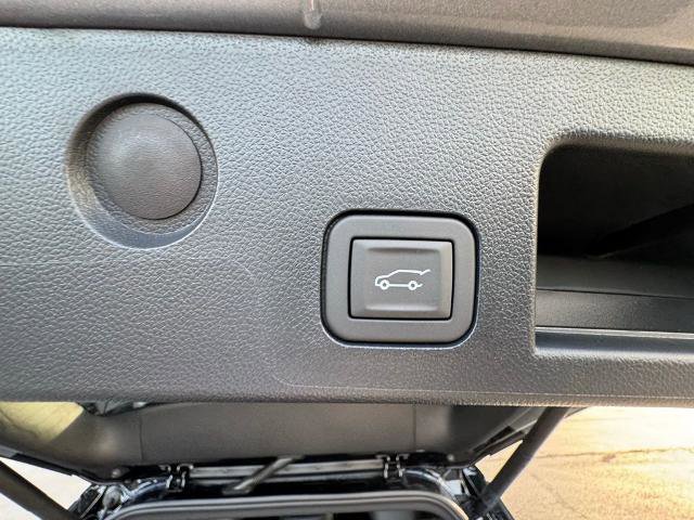 New 2026 Chevrolet Equinox LT w/ Convenience Package II image 36