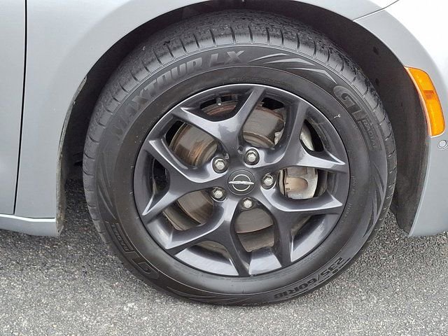 Certified 2019 Chrysler Pacifica Touring-L Plus w/ Advanced Safetytec Group FWD image 11