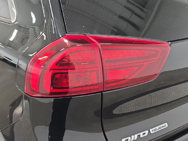 Used 2022 Kia Niro Touring Special Edition FWD image 32