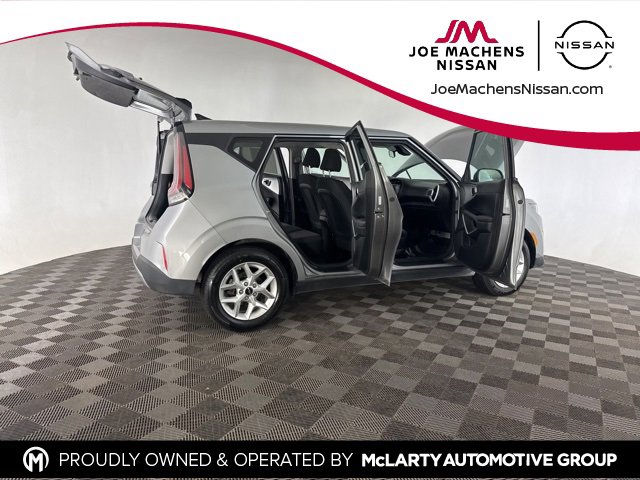 Used 2024 Kia Soul LX w/ Option Group 015 image 12