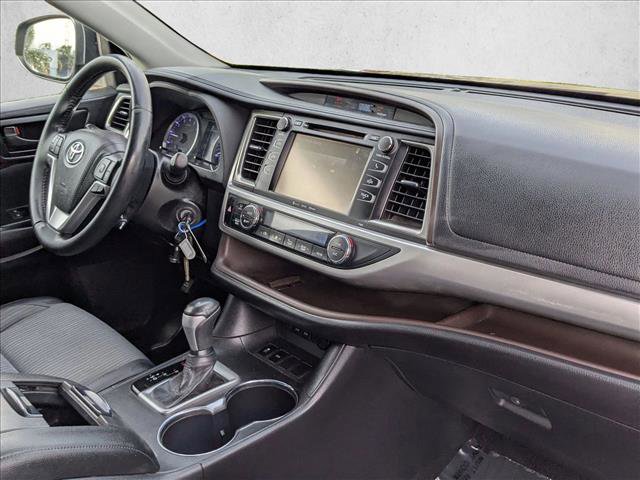 Used 2019 Toyota Highlander Plus image 22