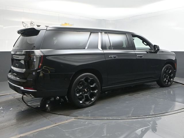New 2025 Chevrolet Suburban High Country image 29