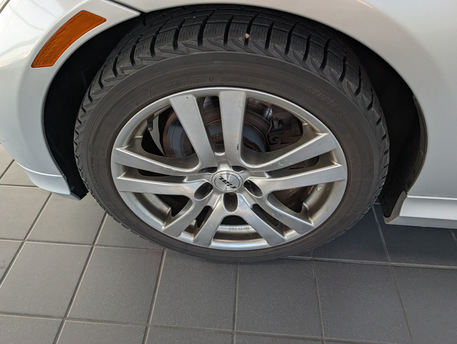 Used 2009 BMW 328i xDrive Sedan AWD/4WD image 8