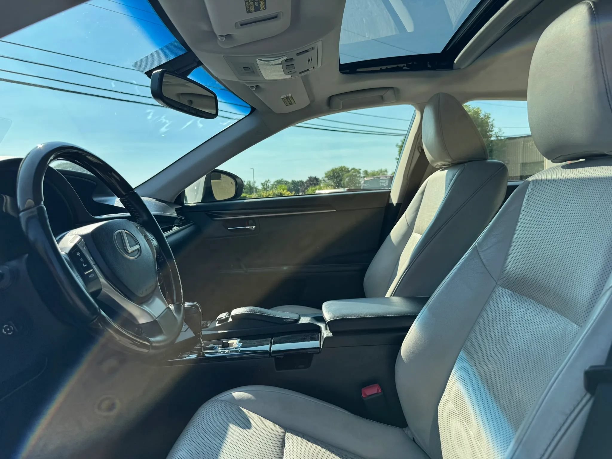 Used 2013 Lexus ES 350 w/ Luxury Pkg FWD image 19