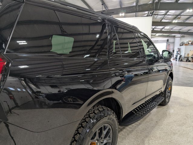 Used 2025 Ford Expedition Tremor AWD/4WD image 3