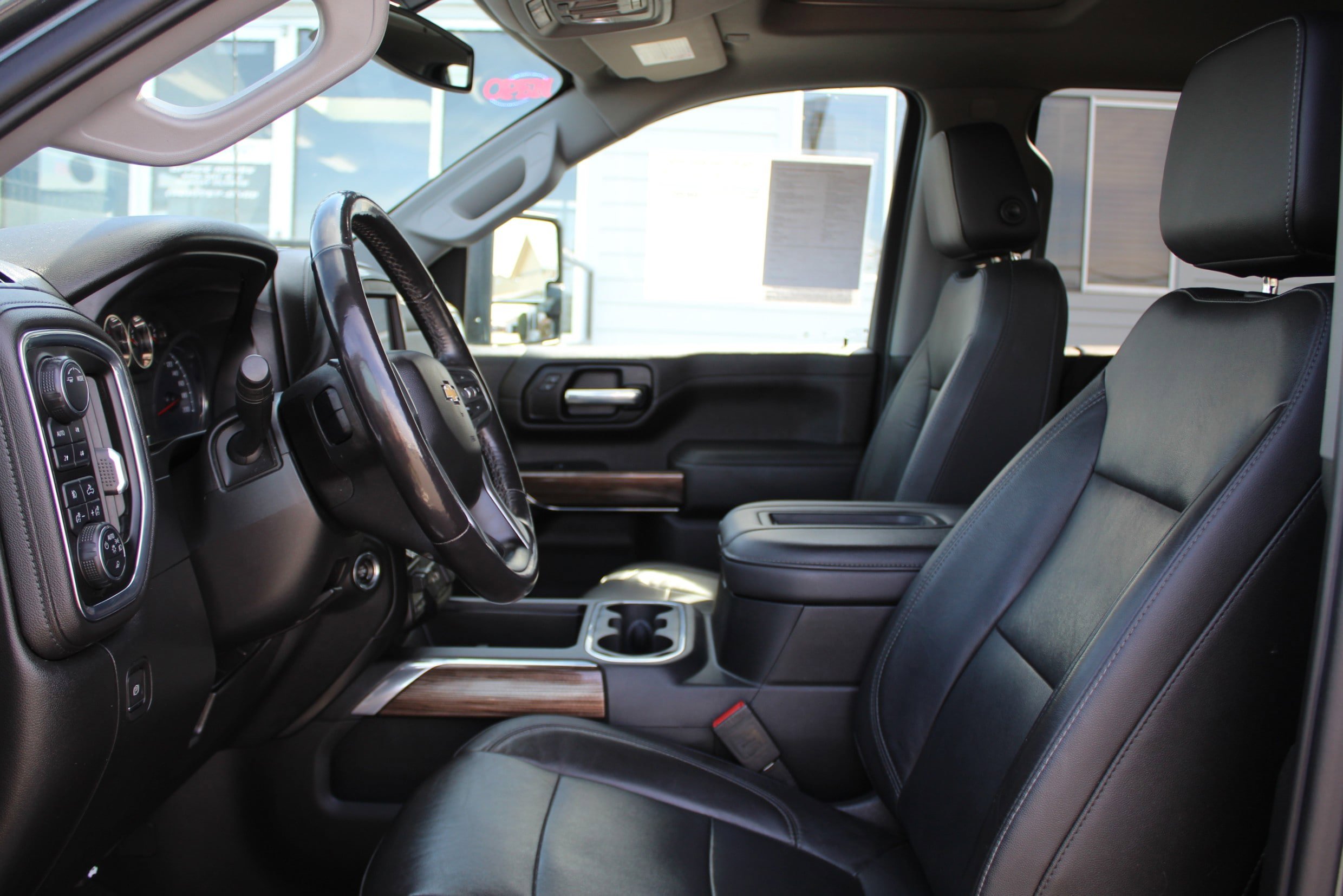 Used 2020 Chevrolet Silverado 2500 LT w/ True North Edition AWD/4WD image 12