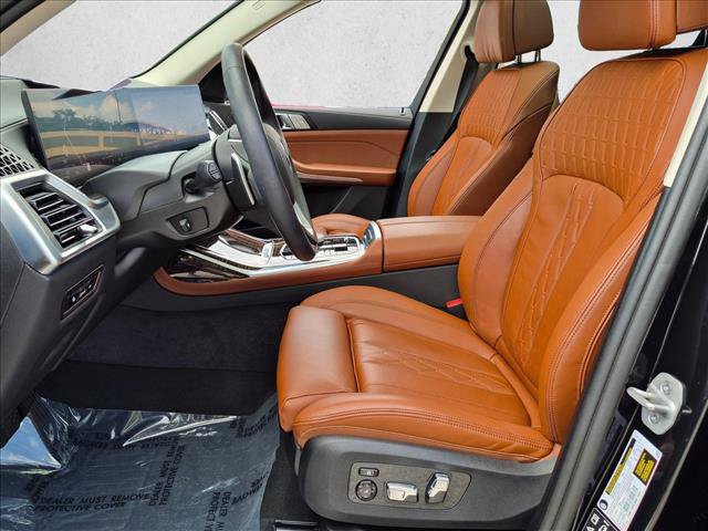 Used 2026 BMW X7 xDrive40i AWD/4WD image 17