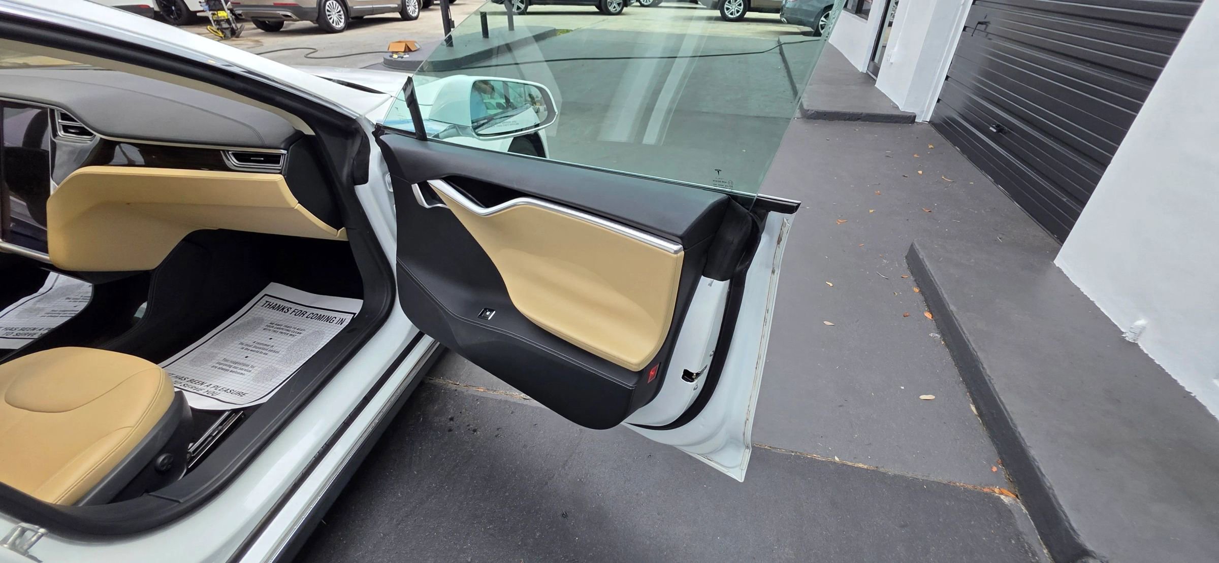 Used 2014 Tesla Model S 85 image 22