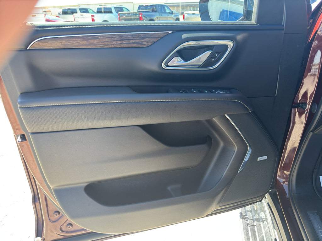 Used 2023 Chevrolet Tahoe Premier image 9