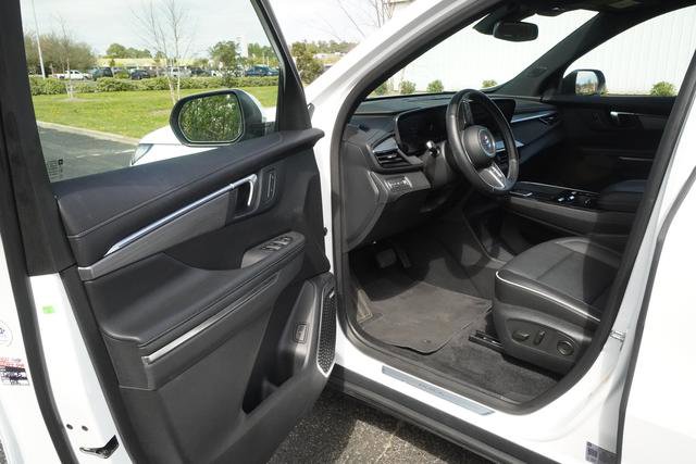 Used 2025 Buick Enclave Preferred image 11