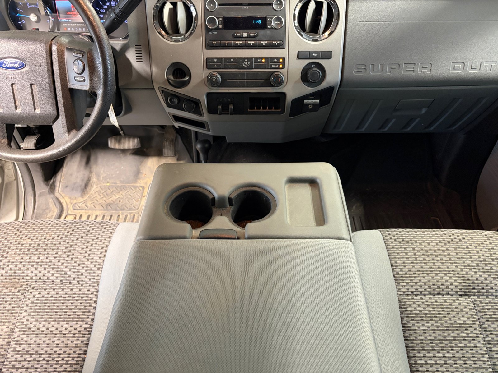 Used 2015 Ford F250 XLT w/ XLT Premium Package AWD/4WD image 18