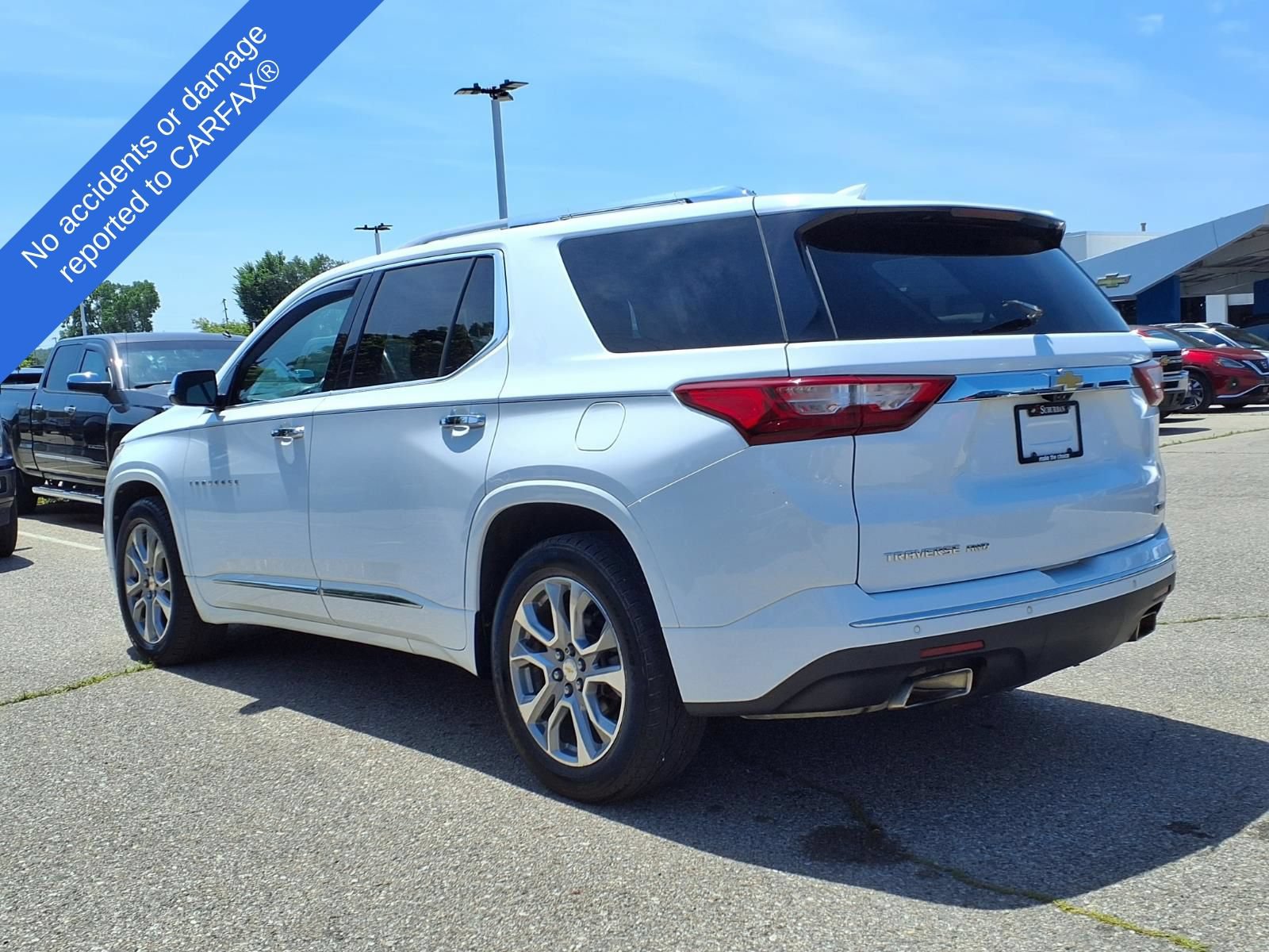 Used 2018 Chevrolet Traverse Premier AWD/4WD image 8