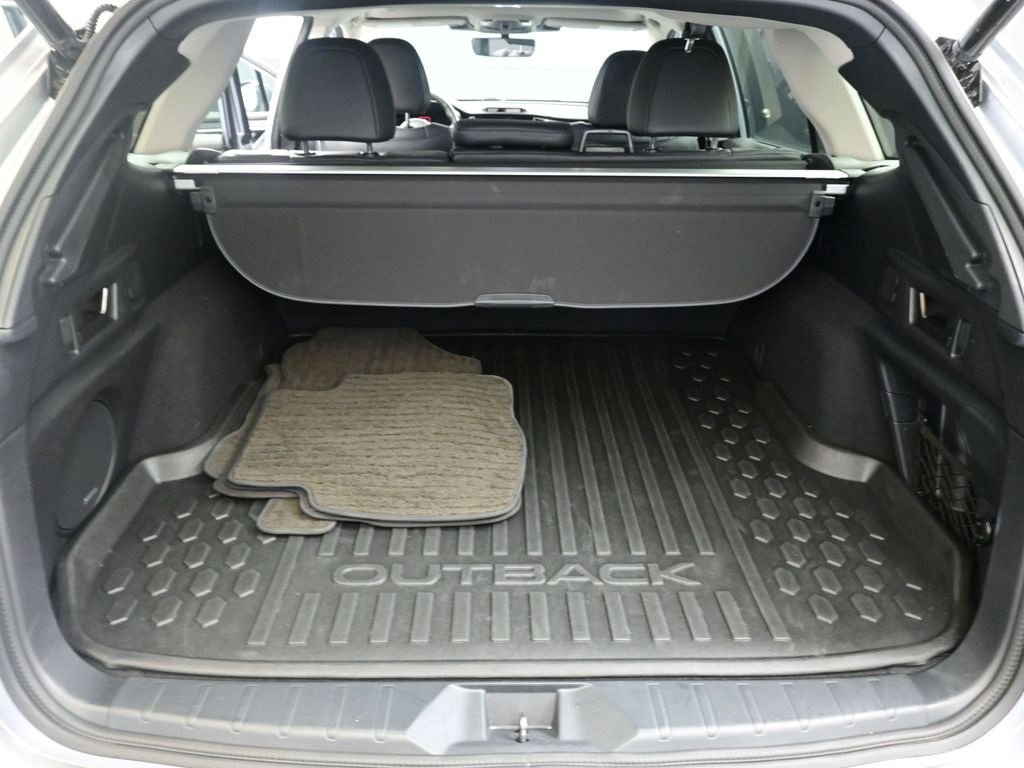 Used 2024 Subaru Outback Limited image 19