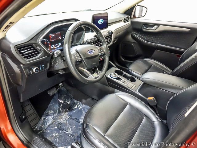 Used 2020 Ford Escape SEL image 10