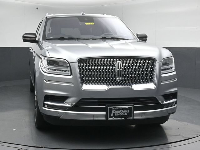 Used 2020 Lincoln Navigator Reserve w/ Luxury Package AWD/4WD image 2