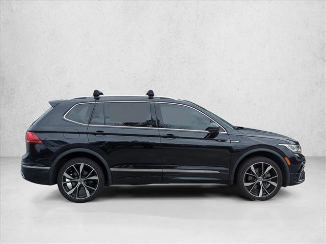 Used 2024 Volkswagen Tiguan SEL R-Line AWD/4WD image 3