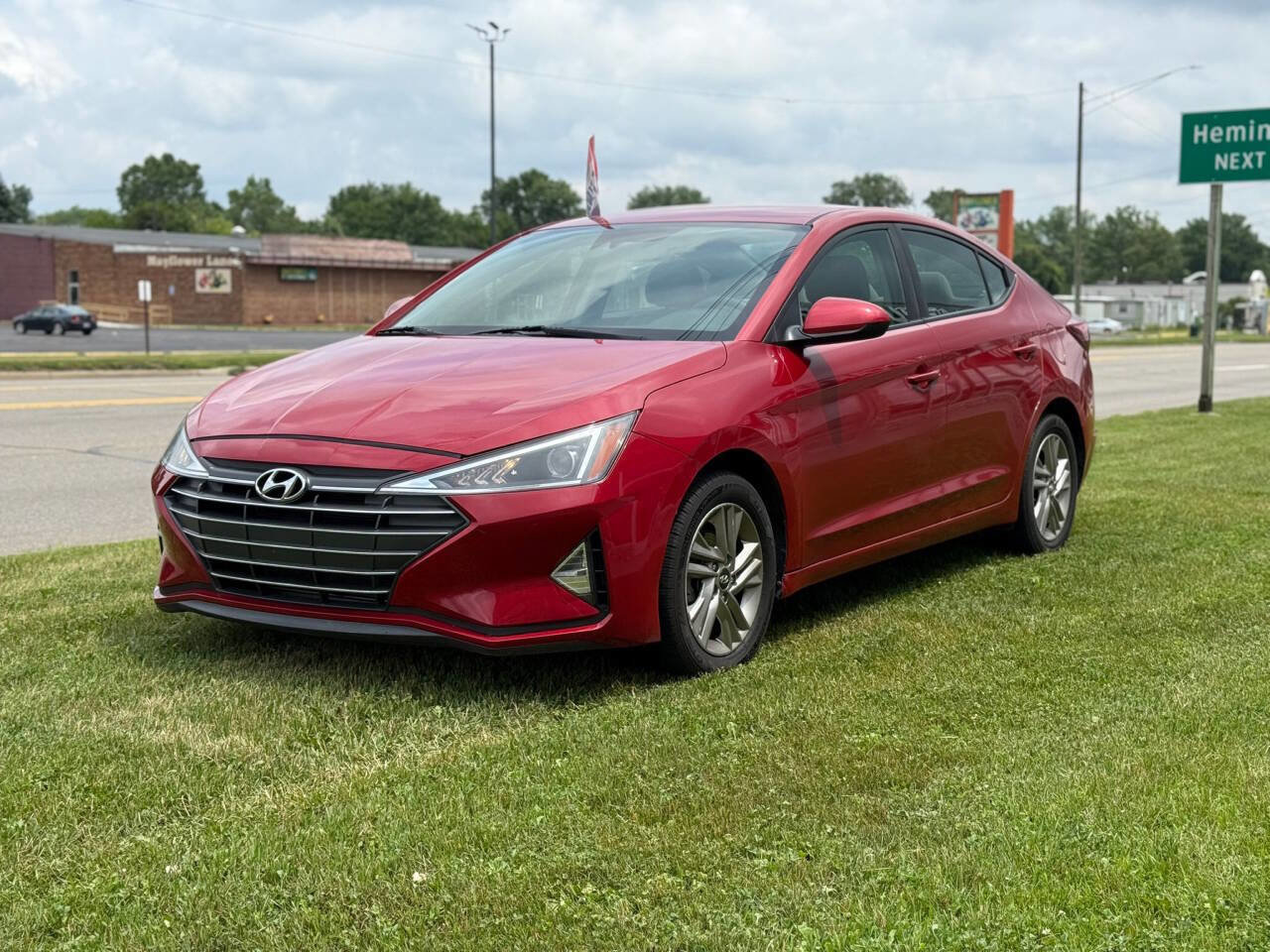 Used 2020 Hyundai Elantra SEL image 3