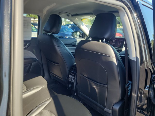 Used 2022 Jeep Compass Latitude FWD image 9