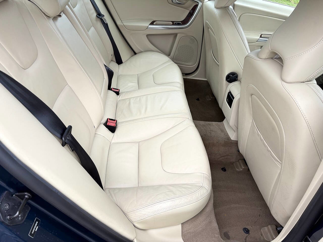 Used 2013 Volvo S60 T5 image 17