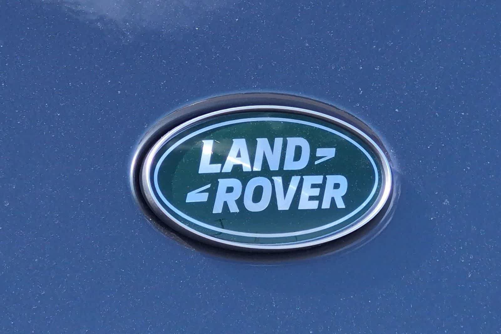 New 2026 Land Rover Discovery Limited Edition AWD/4WD image 11