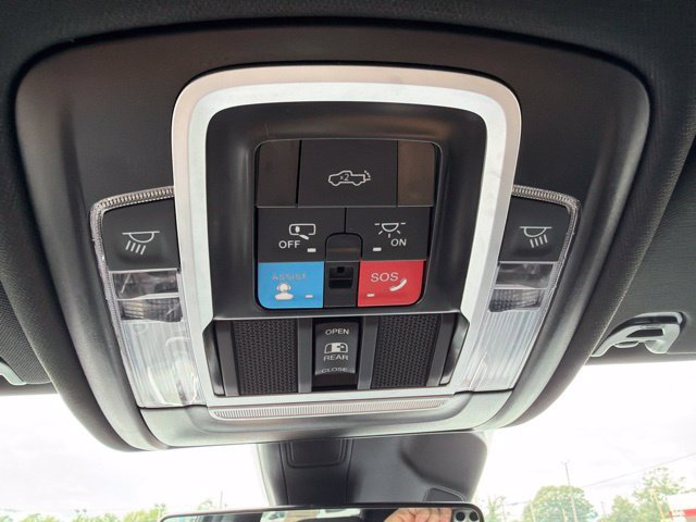 Used 2025 RAM 1500 Big Horn AWD/4WD image 23