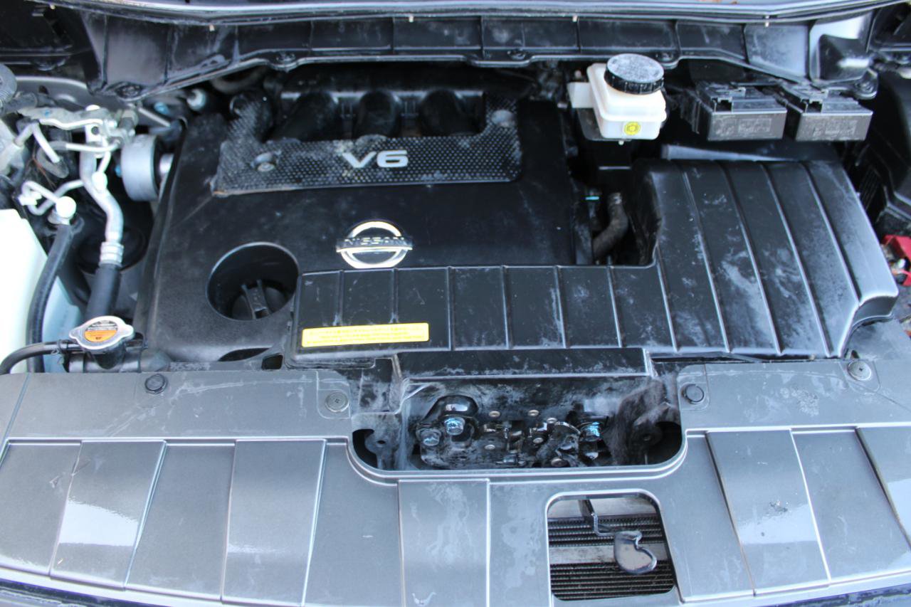 Used 2014 Nissan Quest S image 47