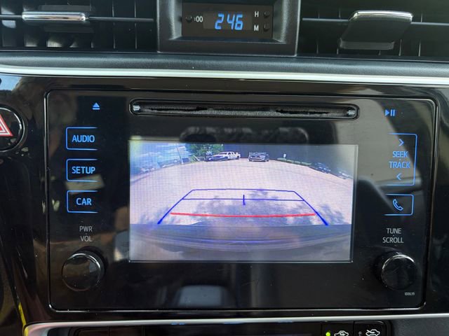 Used 2017 Toyota Corolla SE w/ Carpet Mat Package (TMS) FWD image 10