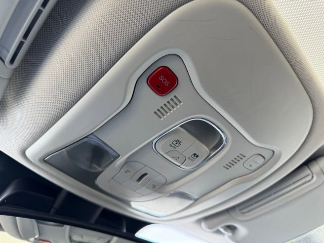 Used 2021 Jeep Renegade Limited w/ Sun & Sound Group image 29