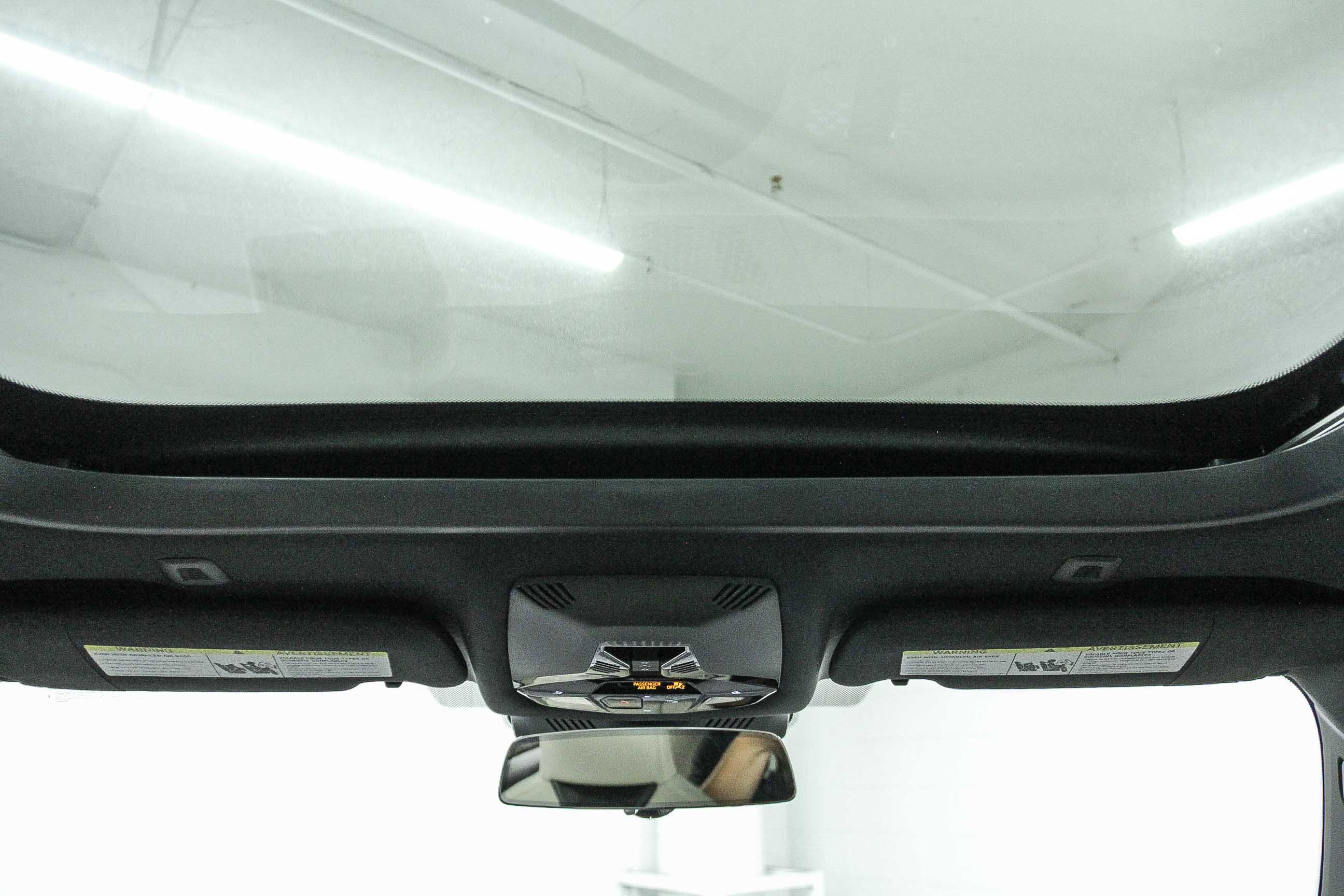 Used 2025 MINI Cooper 2-Door Hardtop image 12