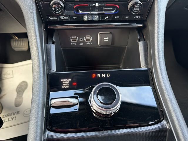 Used 2025 Jeep Grand Cherokee Limited AWD/4WD image 27