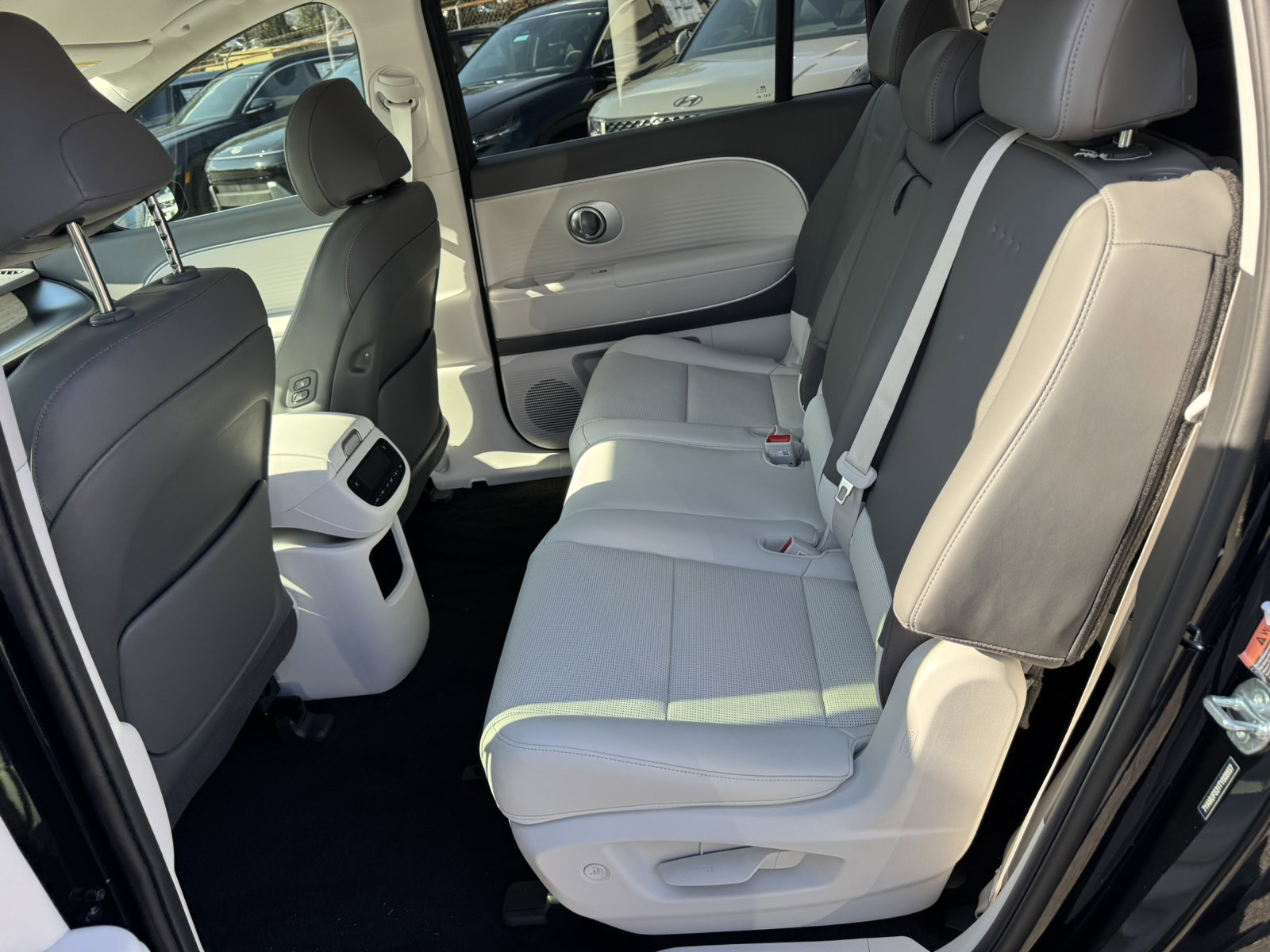 New 2026 Hyundai Ioniq 9 SEL image 12