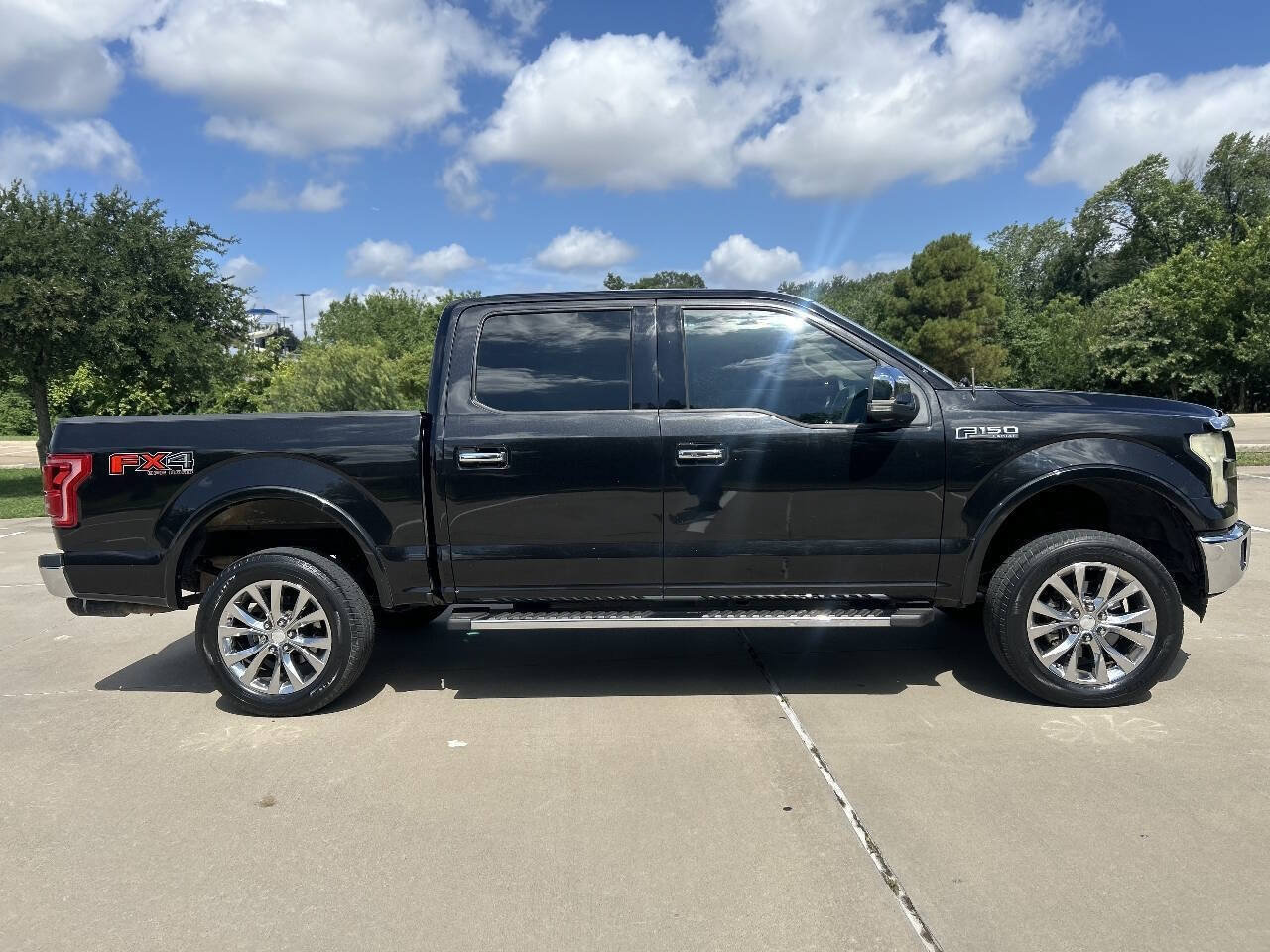 Used 2015 Ford F150 Lariat w/ Equipment Group 502A Luxury AWD/4WD image 5