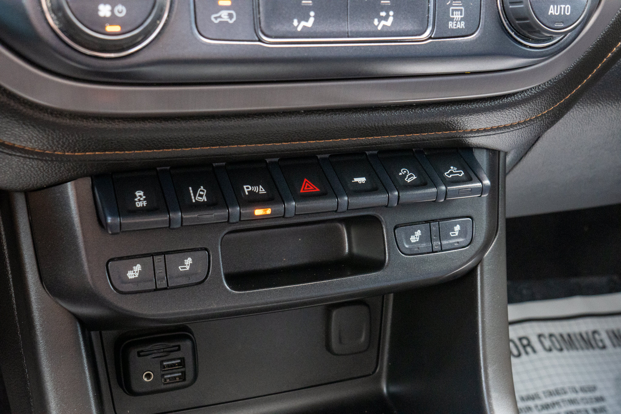 Used 2021 GMC Canyon AT4 w/ Driver Alert Package AWD/4WD image 23