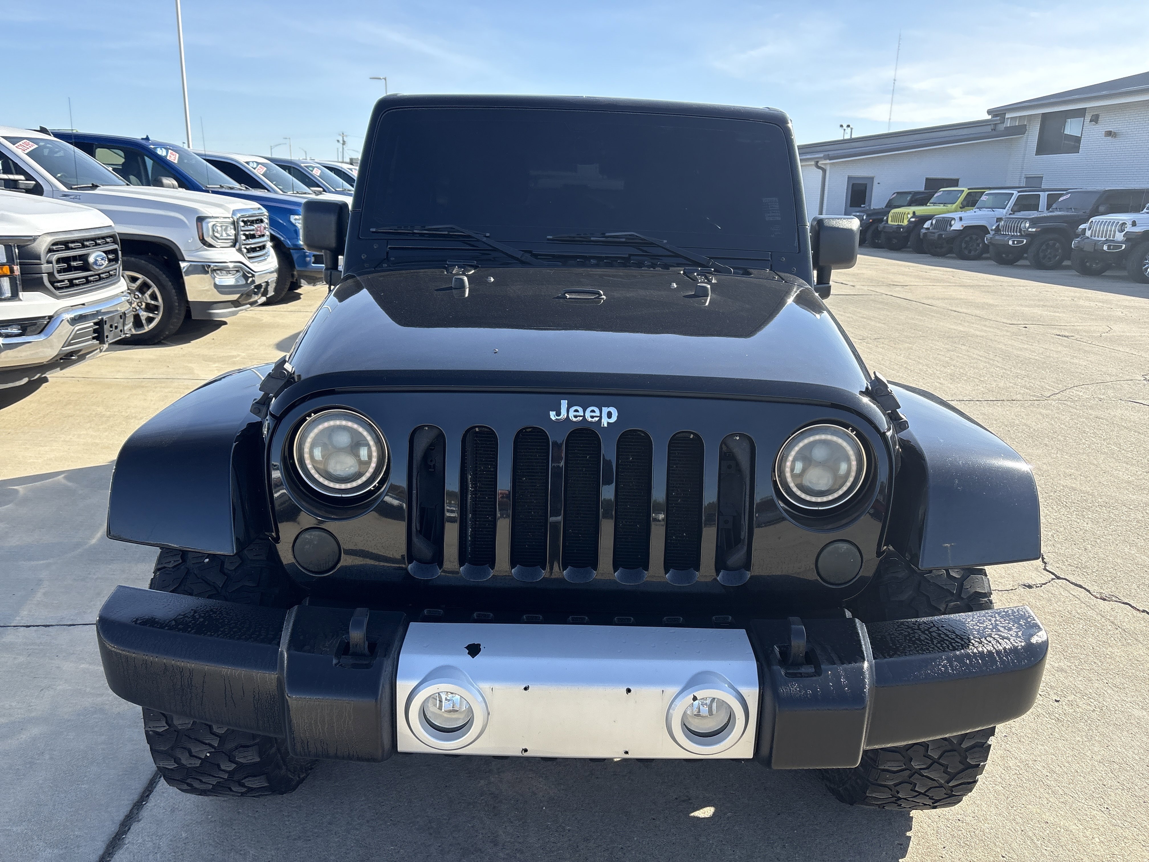 Used 2013 Jeep Wrangler Unlimited Sahara w/ Dual Top Group image 2